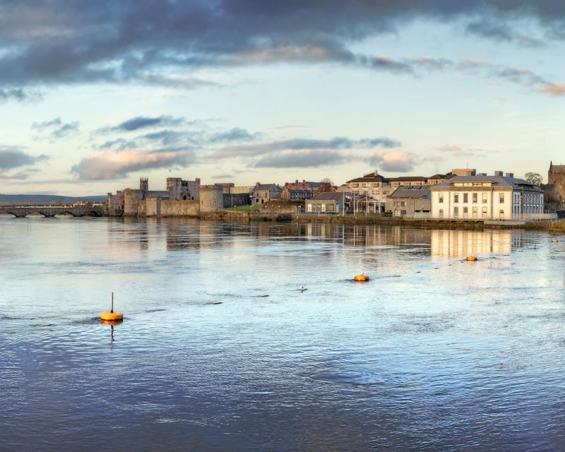 LIMERICK SOGGIORNO STUDIO .jpeg